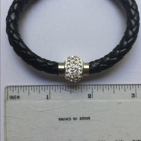 NWT Black Braided Leather Bracelet with Magnetic Rhinestone Inlay Clasp - Picture 5 of 7